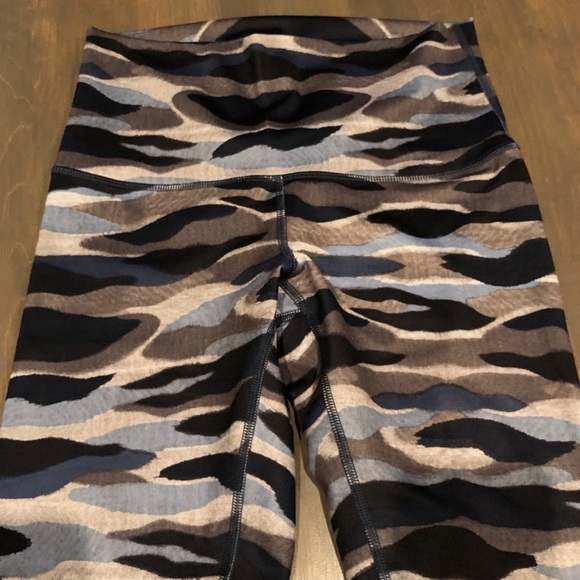 lululemon athletica Pants - Lululemon Wunder Under High-Rise Tight